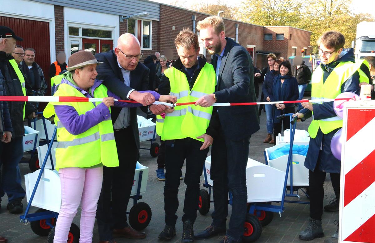 Elver trots op eigen vernieuwde milieustraat